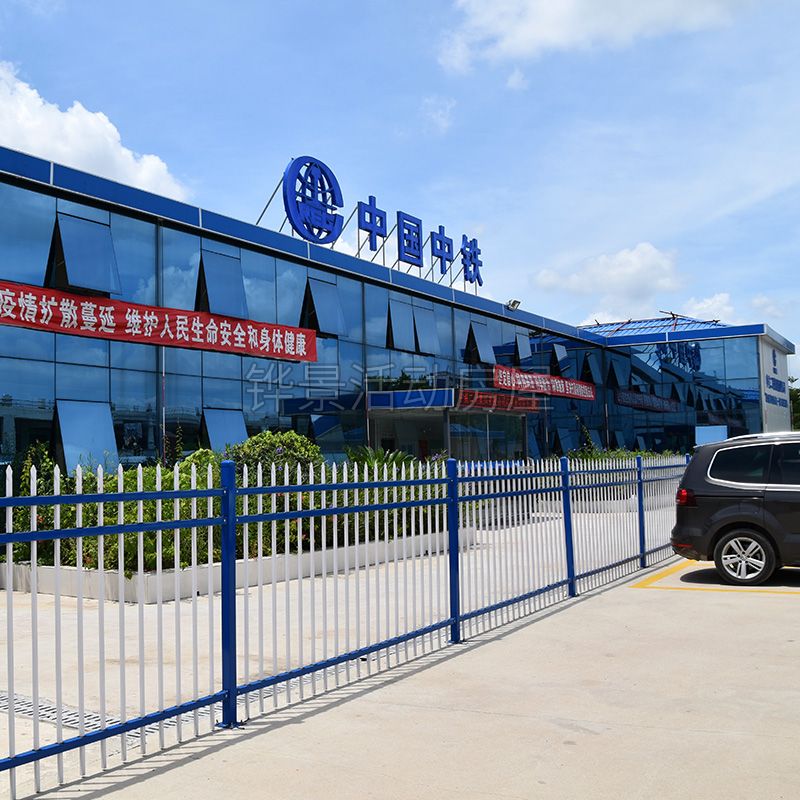 可移动的玻璃幕墙写字楼(图2)